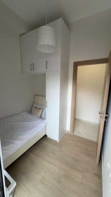 New Center Apartment Near Metro Athens Ngoại thất bức ảnh