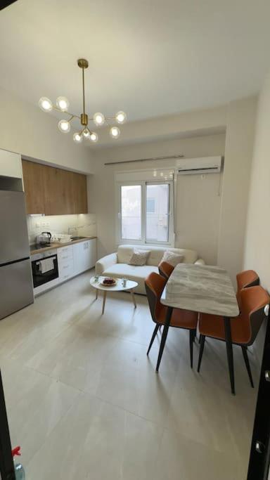 New Center Apartment Near Metro Athens Ngoại thất bức ảnh