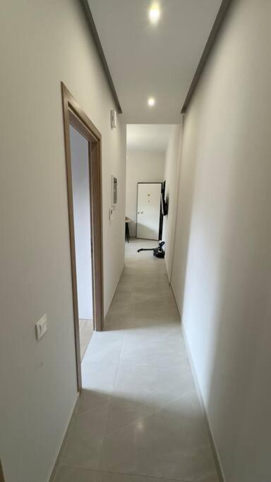 New Center Apartment Near Metro Athens Ngoại thất bức ảnh