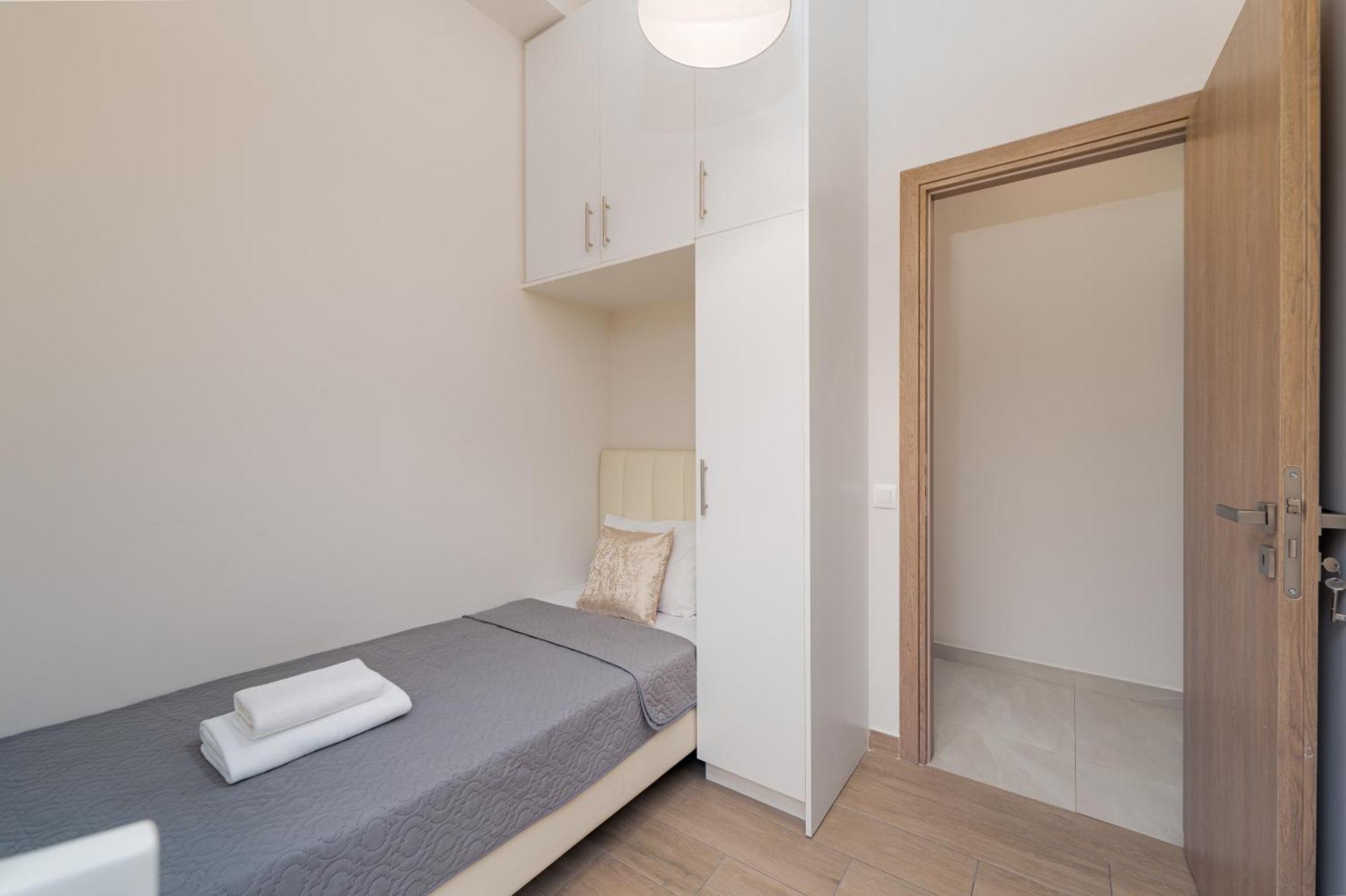 New Center Apartment Near Metro Athens Ngoại thất bức ảnh